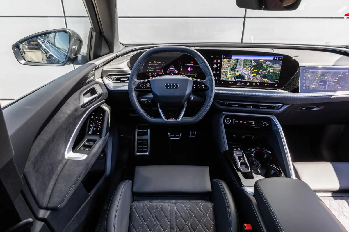 2.0 e-hybrid 367pk quattro S edition Competition | Luchtvering | Trekhaak | Panoramadak