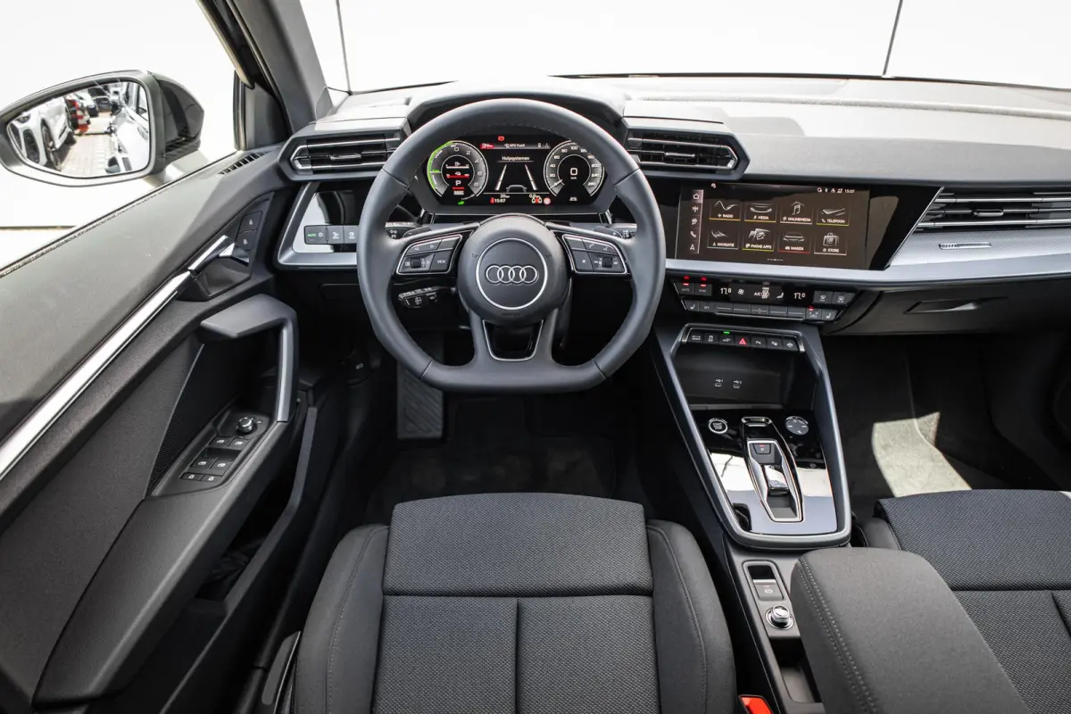 40 TFSI e 204pk Advanced edition | LMV 18'' | Panoramadak