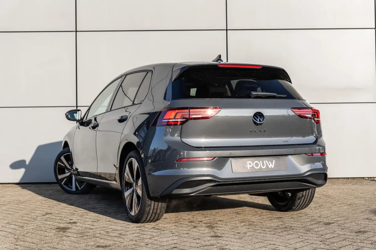 1.5 TSI 115pk Life Edition | 18" Velgen | Trekhaak Wegklapbaar