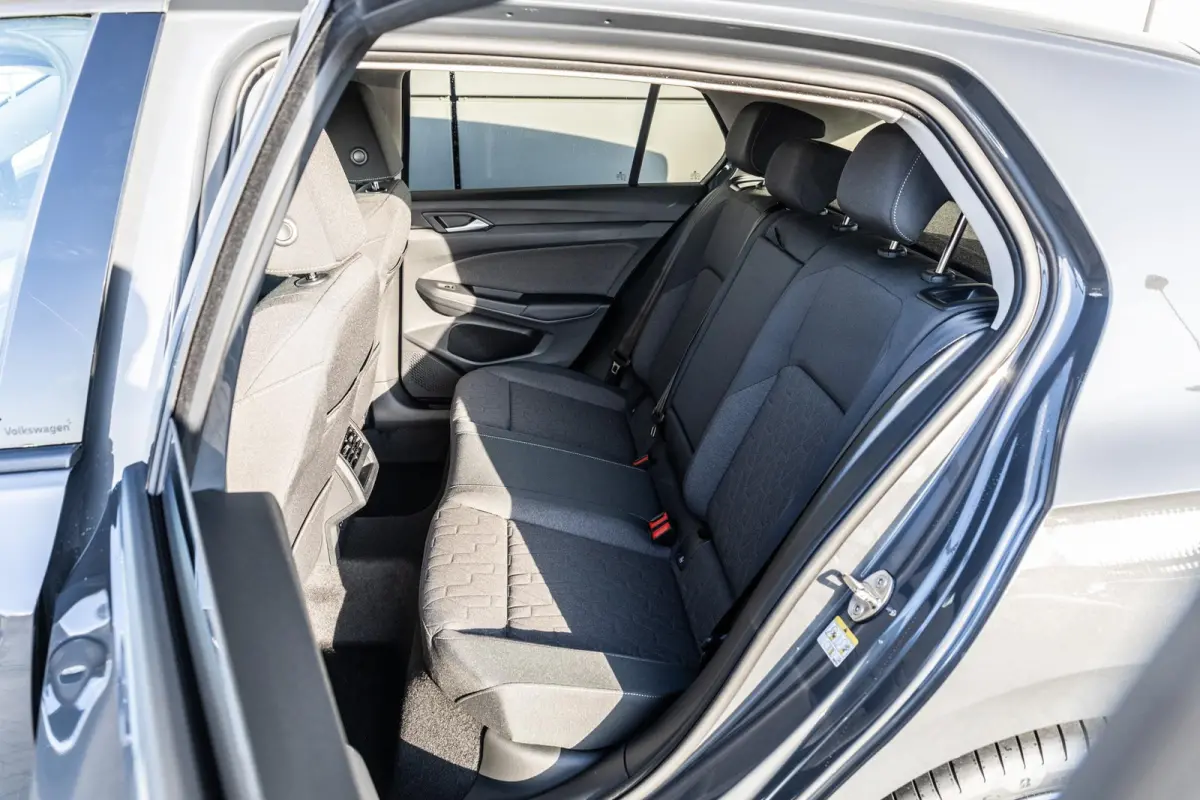 1.5 TSI 115pk Life Edition | 18" Velgen | Trekhaak Wegklapbaar