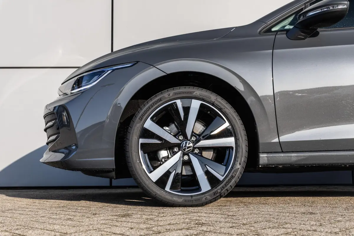 1.5 TSI 115pk Life Edition | 18" Velgen | Trekhaak Wegklapbaar