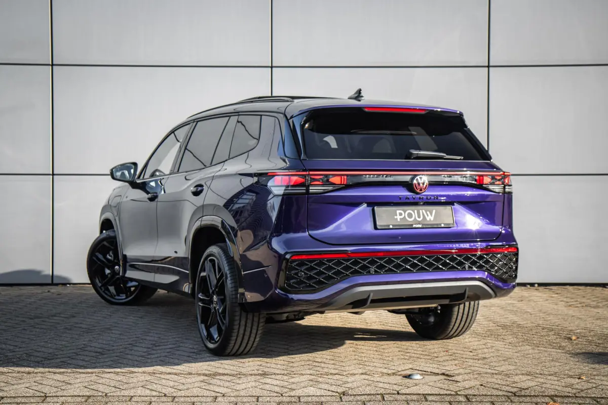 1.5 eHybrid 204pk DSG R-Line Edition | LMV 20'' | Panoramadak | Trekhaak