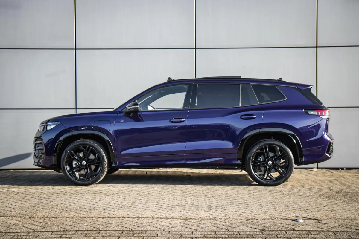 1.5 eHybrid 204pk DSG R-Line Edition | LMV 20'' | Panoramadak | Trekhaak