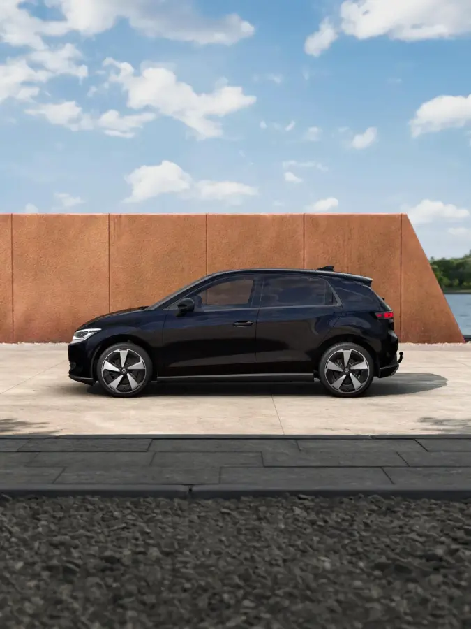 211 pk Style First Edition 52 kWh | 360 Camera | Massage