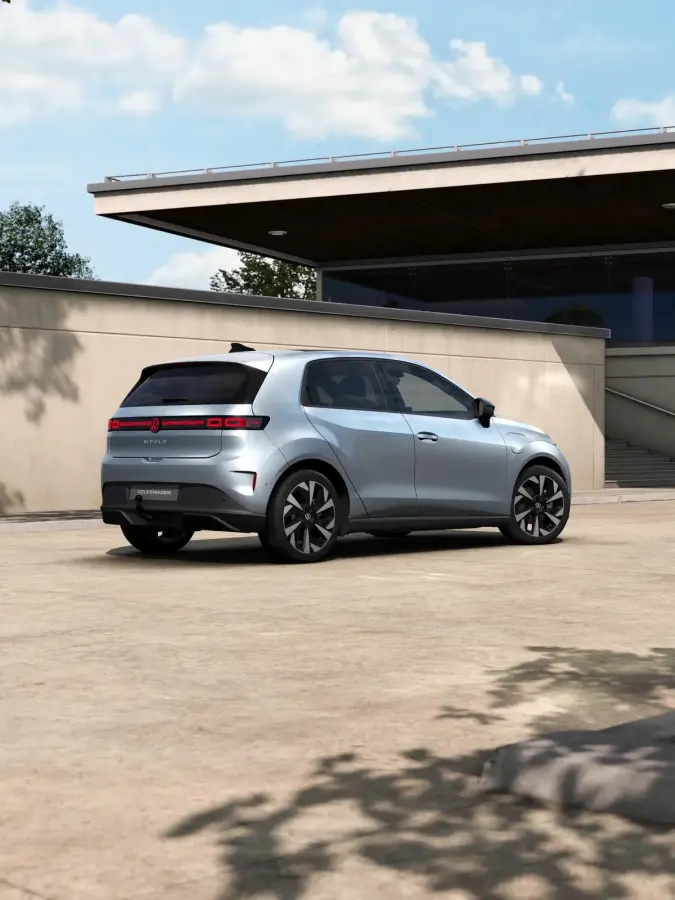 Style First Edition 211pk 52 kWh | Massage | 360 Camera