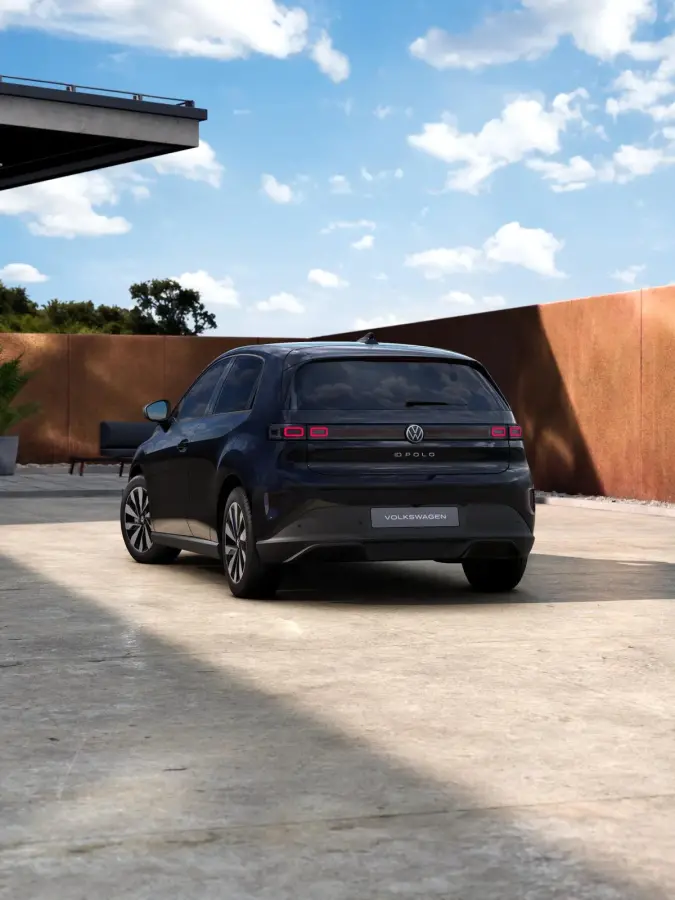 211pk Life First Edition 52 kWh | 17" Velgen | Stoelverwarming