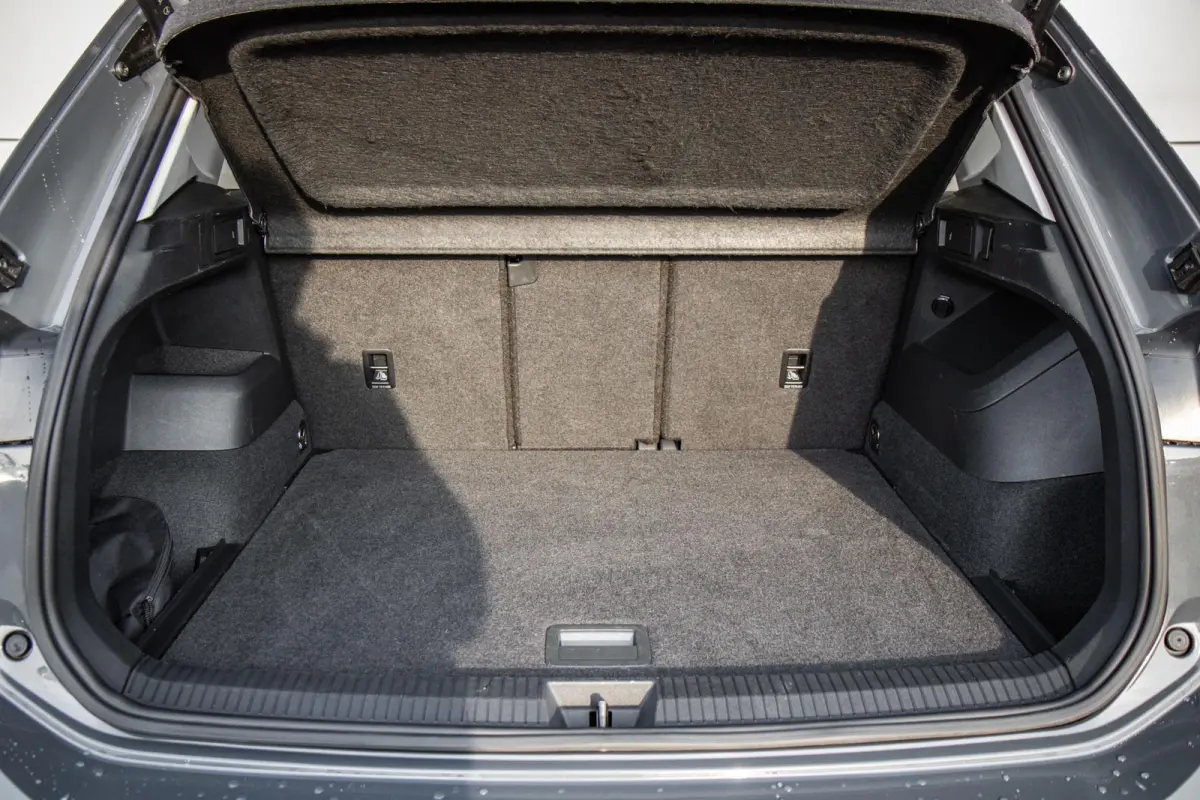 1.5 eTSI 150pk DSG Life Edition | Panoramadak | Stoelverwarming | Achteruitrijcamera | Elektrische Achterklep | 17" Velgen