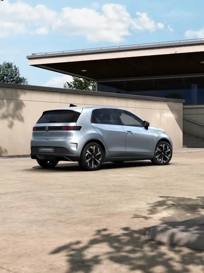Life First Edition 211pk 52 kWh | LMV 18'' | Achteruitrijcamera