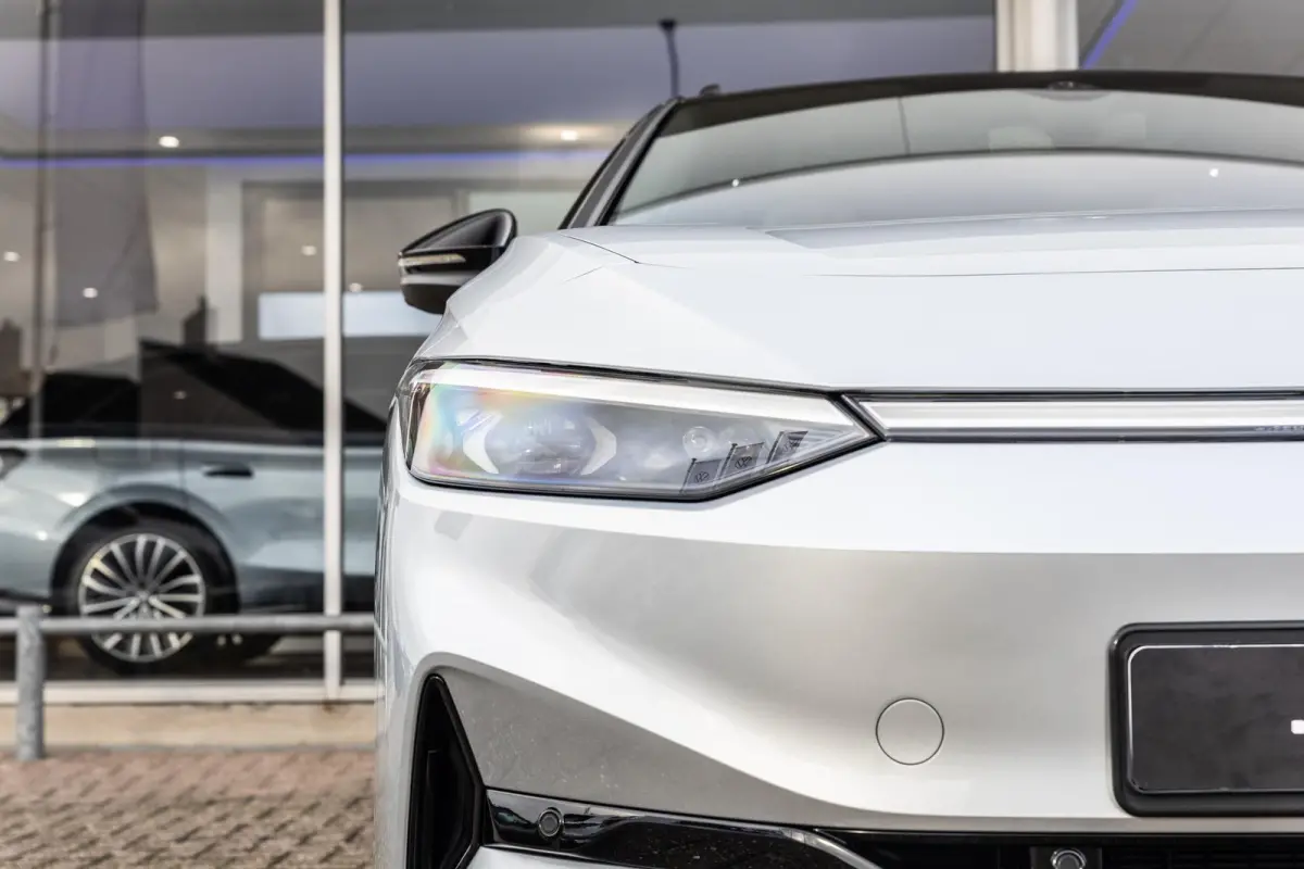 286pk Pro Limited Edition 77 kWh | Panoramadak | Trekhaak | Head-up