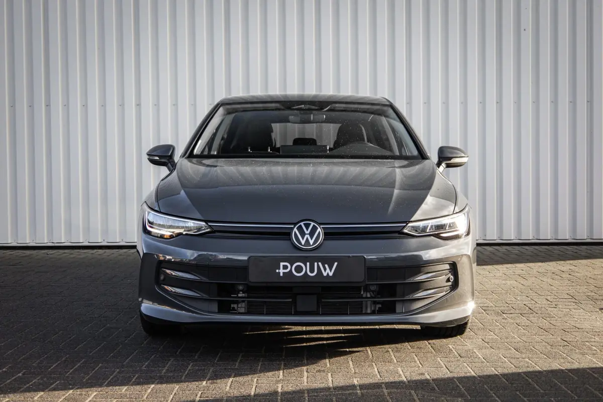 1.5 eHybrid 204pk Life Edition | 18" Velgen | Stuurwiel Verwarmd