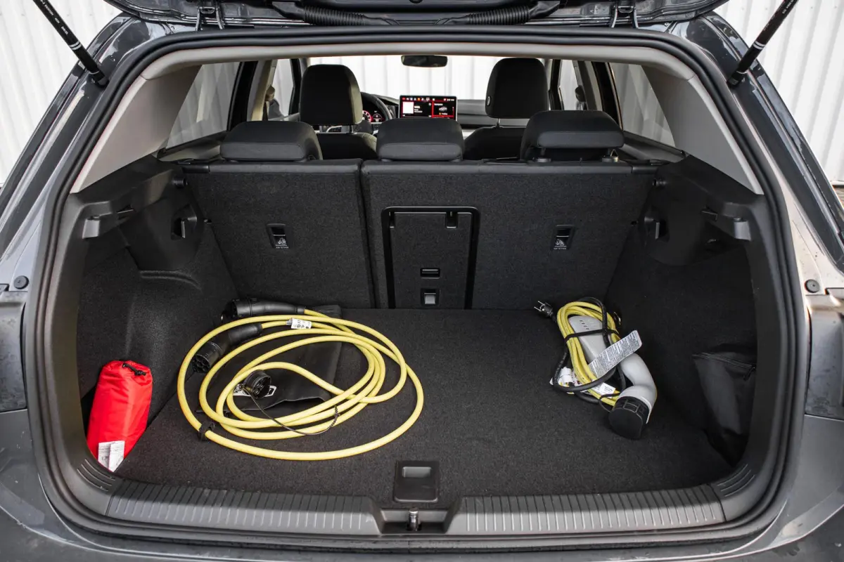 1.5 eHybrid 204pk Life Edition | 18" Velgen | Stuurwiel Verwarmd