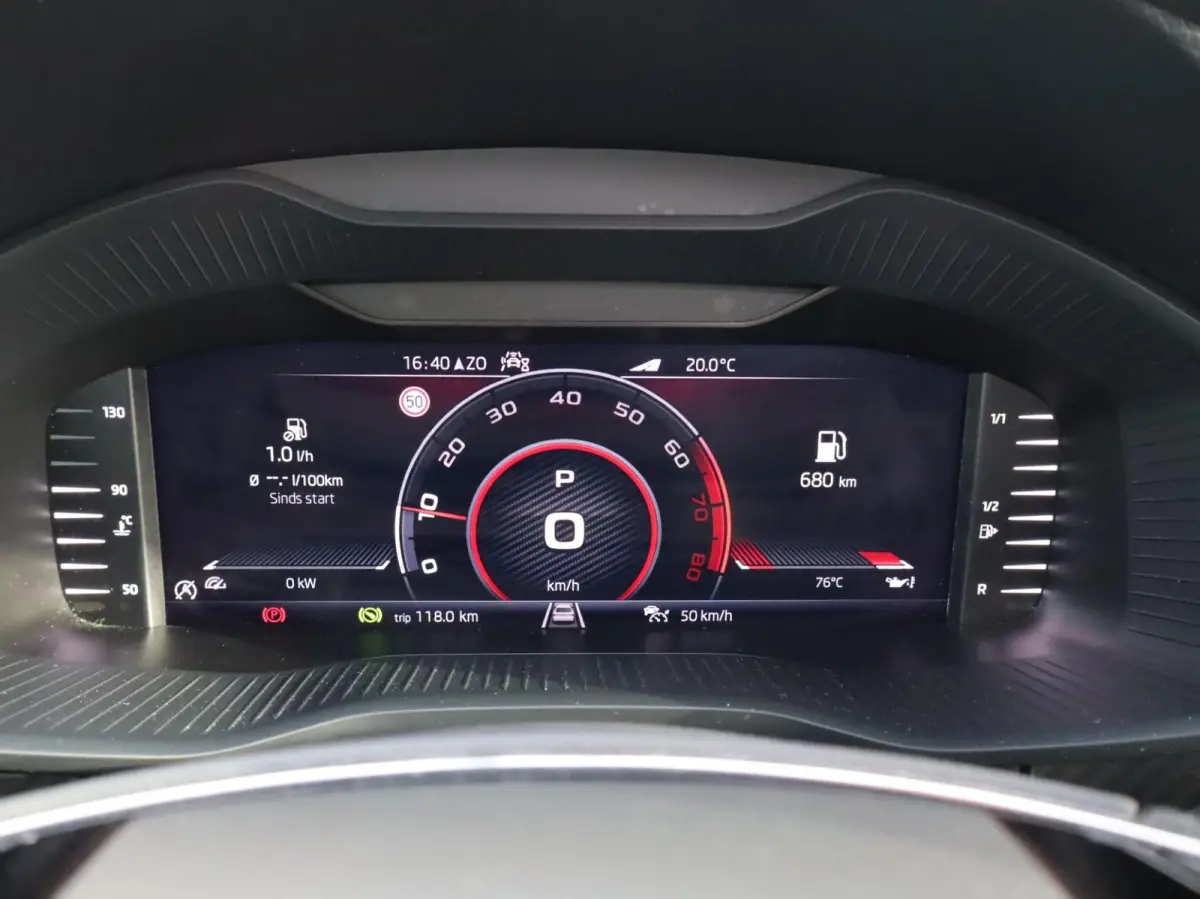1.5 TSI 150pk DSG Sportline Business | Panoramadak | Trekhaak | Memory Seats | Stoel en Stuurverwarming | Achteruitrijcamera | Climata Controle |
