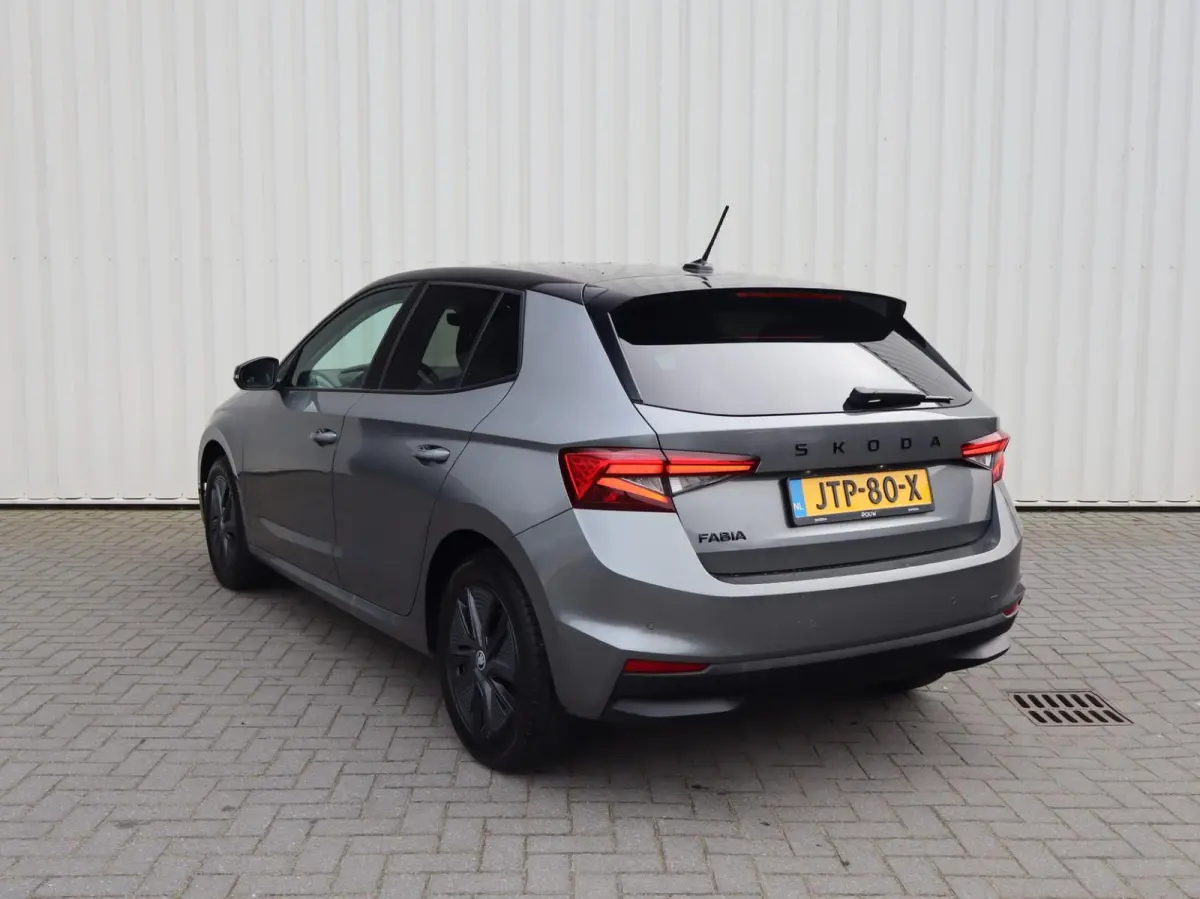 1.0 TSI 95pk Business Edition | Android Auto / Apple CarPlay | Verwarmbare Voorstoelen