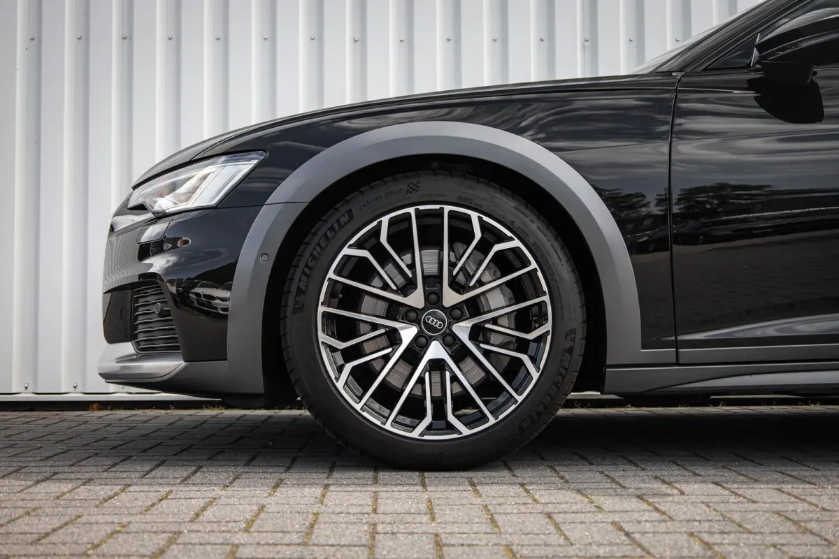 quattro 55 TFSI 340pk Pro Line Advanced | Panoramadak | Trekhaak | 20" Velgen | Adaptive Cruise | Leder/Alcantara Bekleding | Luchtvering