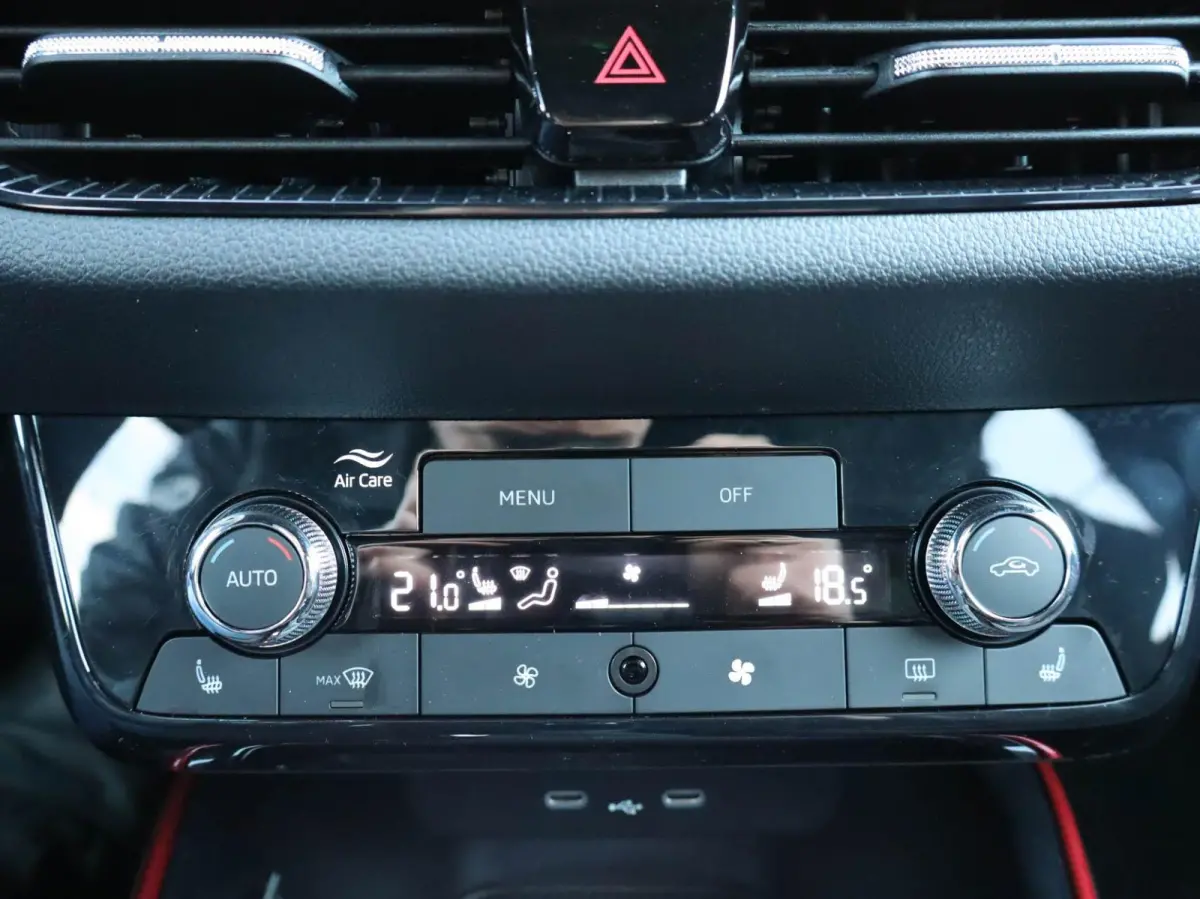 1.0 TSI 115pk DSG Monte Carlo | 18" Velgen | Stoelverwarming