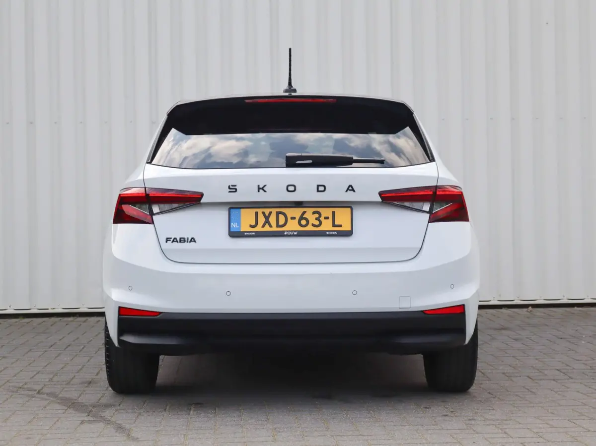 1.0 TSI 95pk Business Edition | Stoelverwaming | Apple Carplay/Android Auto | Achteruitrijcamea | Cruise Control
