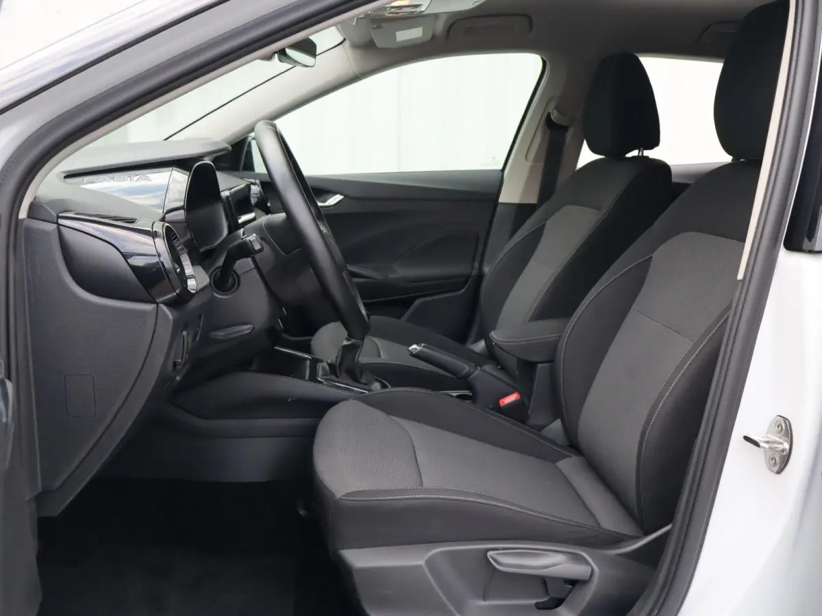 1.0 TSI 95pk Business Edition | Stoelverwaming | Apple Carplay/Android Auto | Achteruitrijcamea | Cruise Control