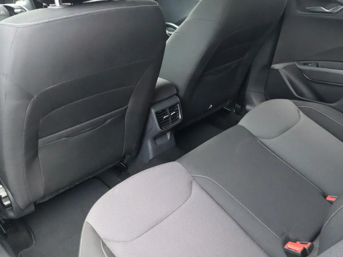 1.0 TSI 95pk Business Edition | Stoelverwaming | Apple Carplay/Android Auto | Achteruitrijcamea | Cruise Control