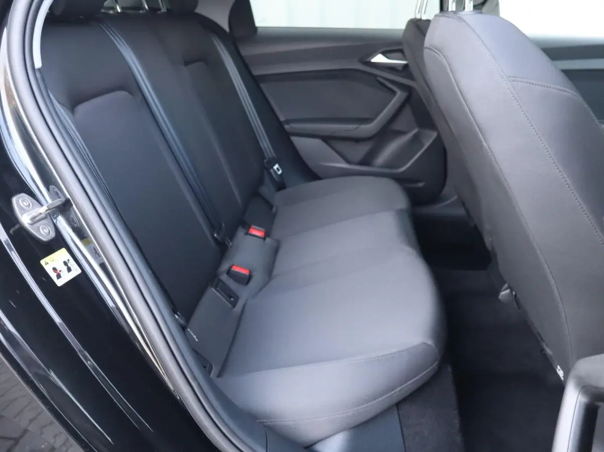 30 TFSI 115pk S-tronic Pro Line | Stoelverwarming | Apple Carplay/Android Auto | Cruise Control | Extra Getint Glas | 17'' LMV
