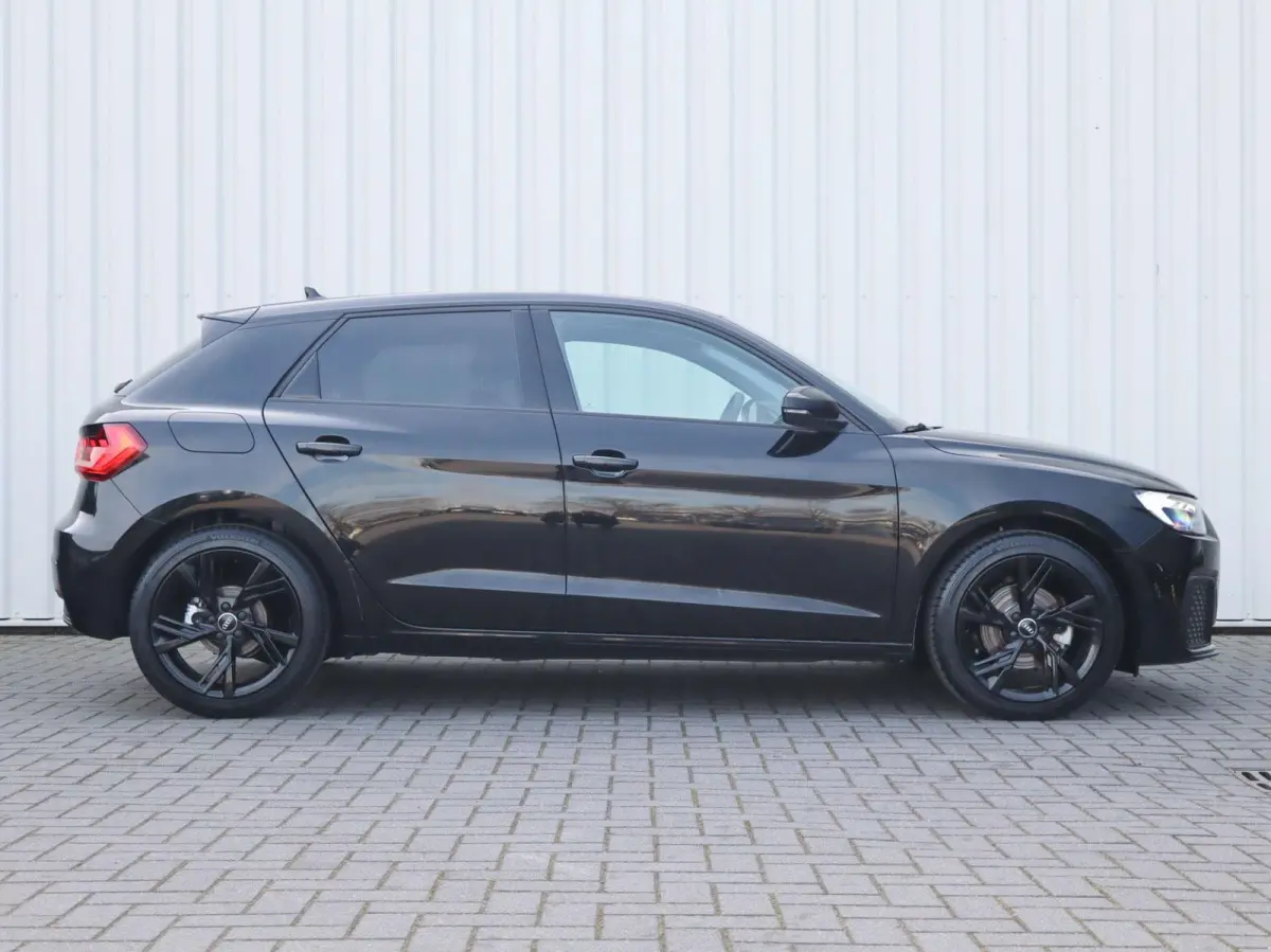 30 TFSI 115pk S-tronic Pro Line | Stoelverwarming | Apple Carplay/Android Auto | Cruise Control | Extra Getint Glas | 17'' LMV