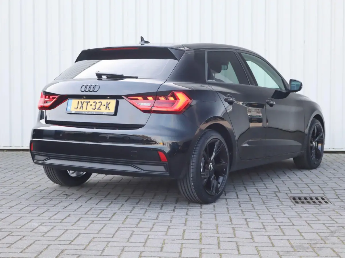 30 TFSI 115pk S-tronic Pro Line | Stoelverwarming | Apple Carplay/Android Auto | Cruise Control | Extra Getint Glas | 17'' LMV