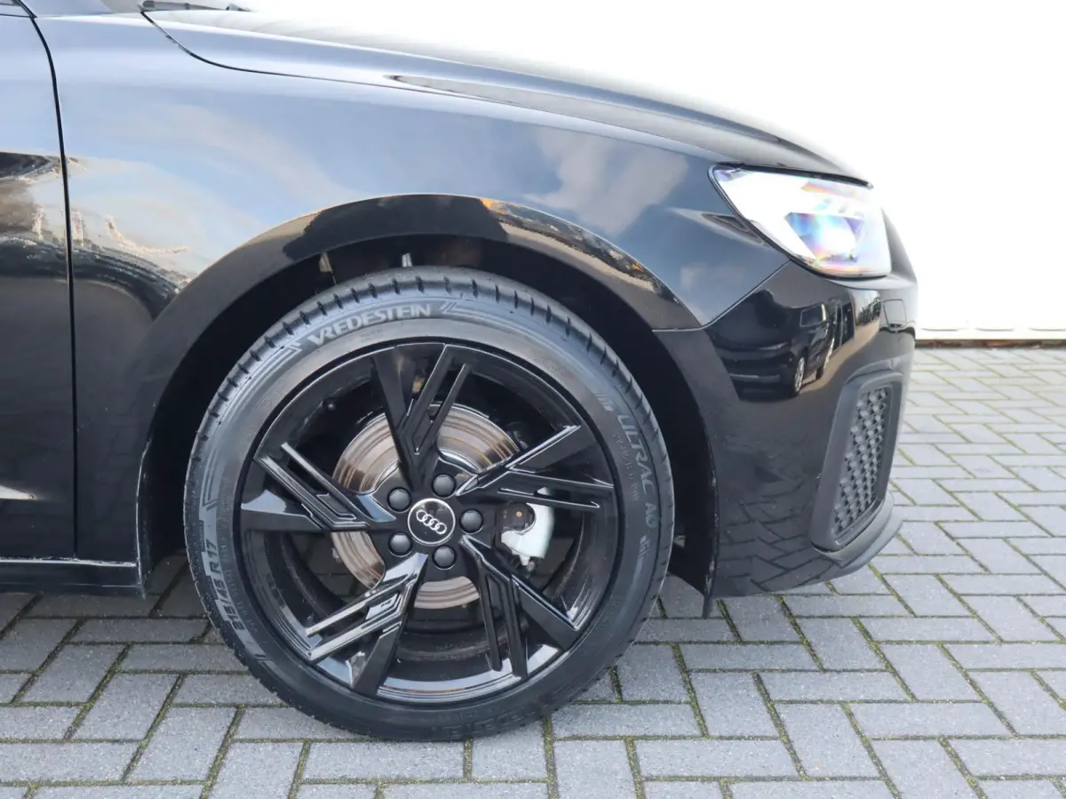 30 TFSI 115pk S-tronic Pro Line | Stoelverwarming | Apple Carplay/Android Auto | Cruise Control | Extra Getint Glas | 17'' LMV
