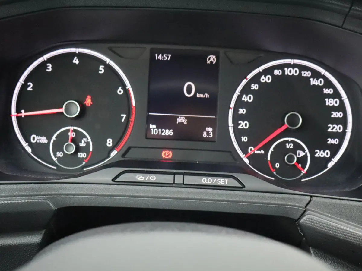 1.0 TSI 95pk Life | Trekhaak | Apple Carplay/Android Auto | Parkeersensoren | Cruise Control |  Dodehoek Detectie |