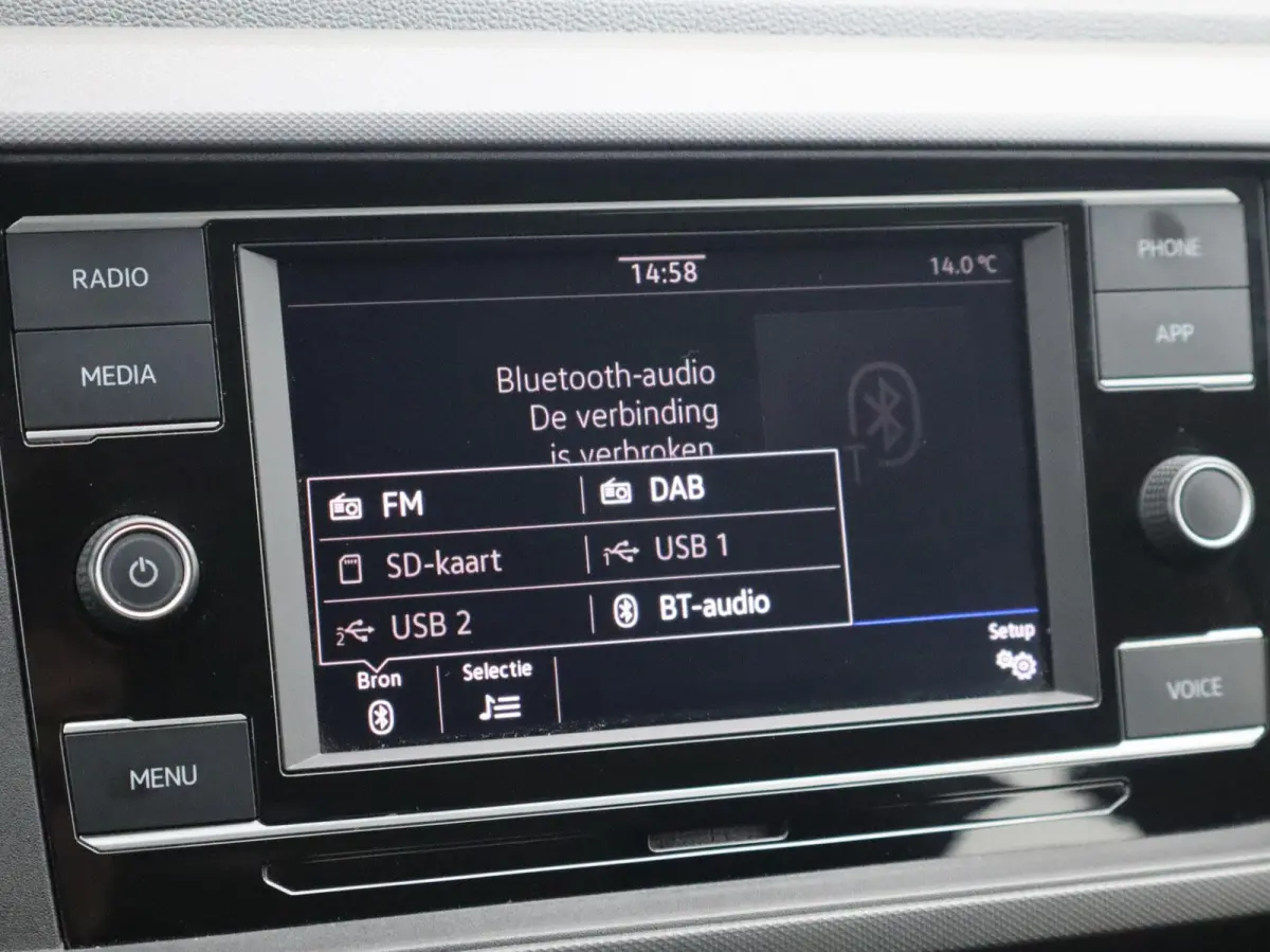 1.0 TSI 95pk Life | Trekhaak | Apple Carplay/Android Auto | Parkeersensoren | Cruise Control |  Dodehoek Detectie |