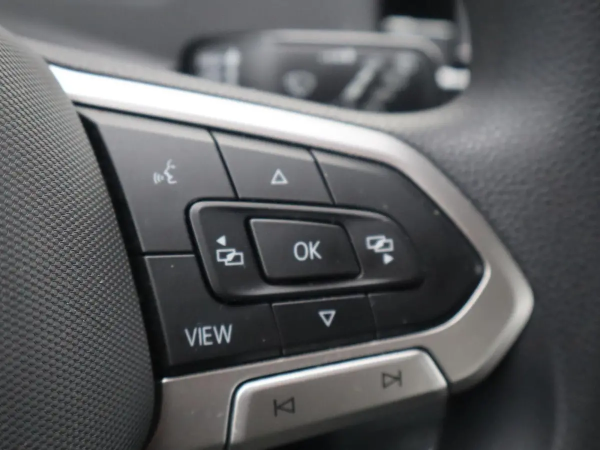 1.0 TSI 95pk Life | Trekhaak | Apple Carplay/Android Auto | Parkeersensoren | Cruise Control |  Dodehoek Detectie |