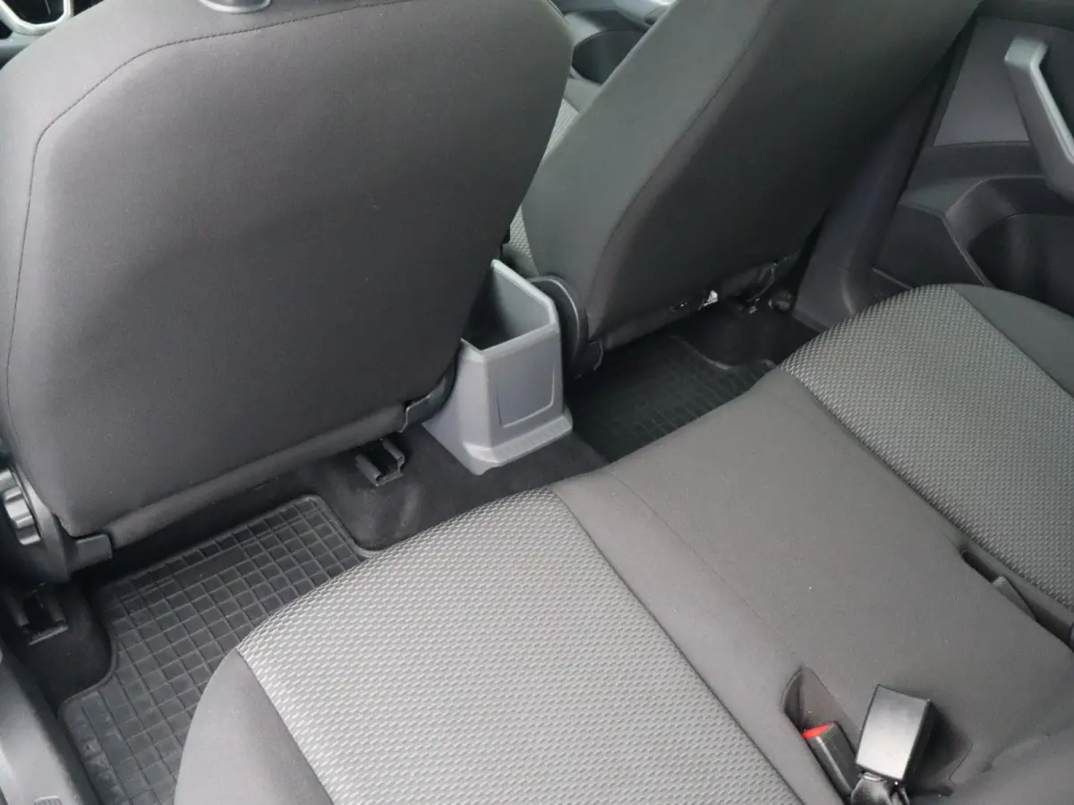 1.0 TSI 95pk Life | Trekhaak | Apple Carplay/Android Auto | Parkeersensoren | Cruise Control |  Dodehoek Detectie |