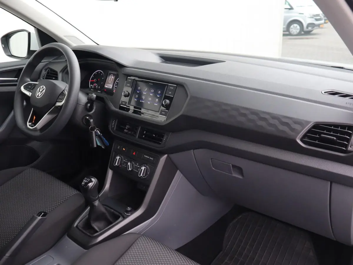 1.0 TSI 95pk Life | Trekhaak | Apple Carplay/Android Auto | Parkeersensoren | Cruise Control |  Dodehoek Detectie |