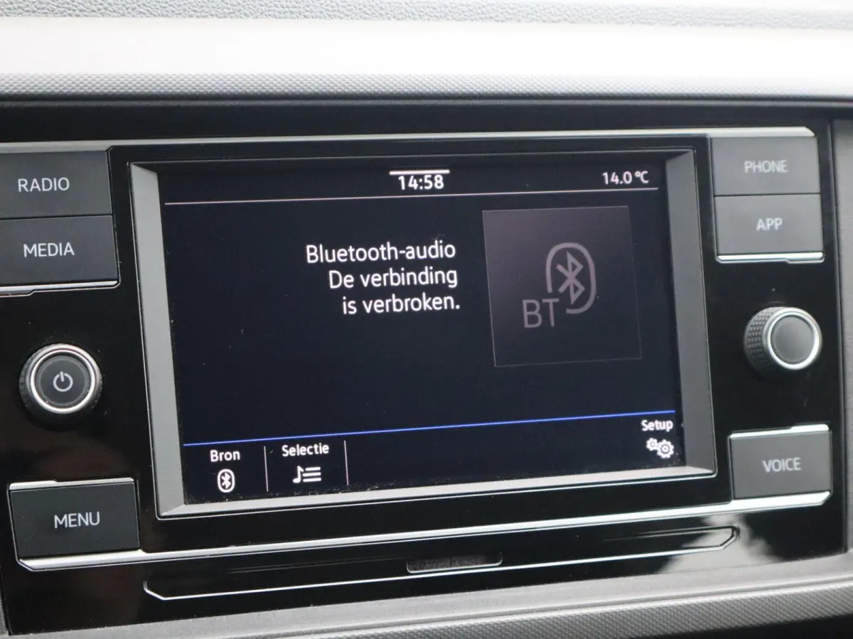 1.0 TSI 95pk Life | Trekhaak | Apple Carplay/Android Auto | Parkeersensoren | Cruise Control |  Dodehoek Detectie |