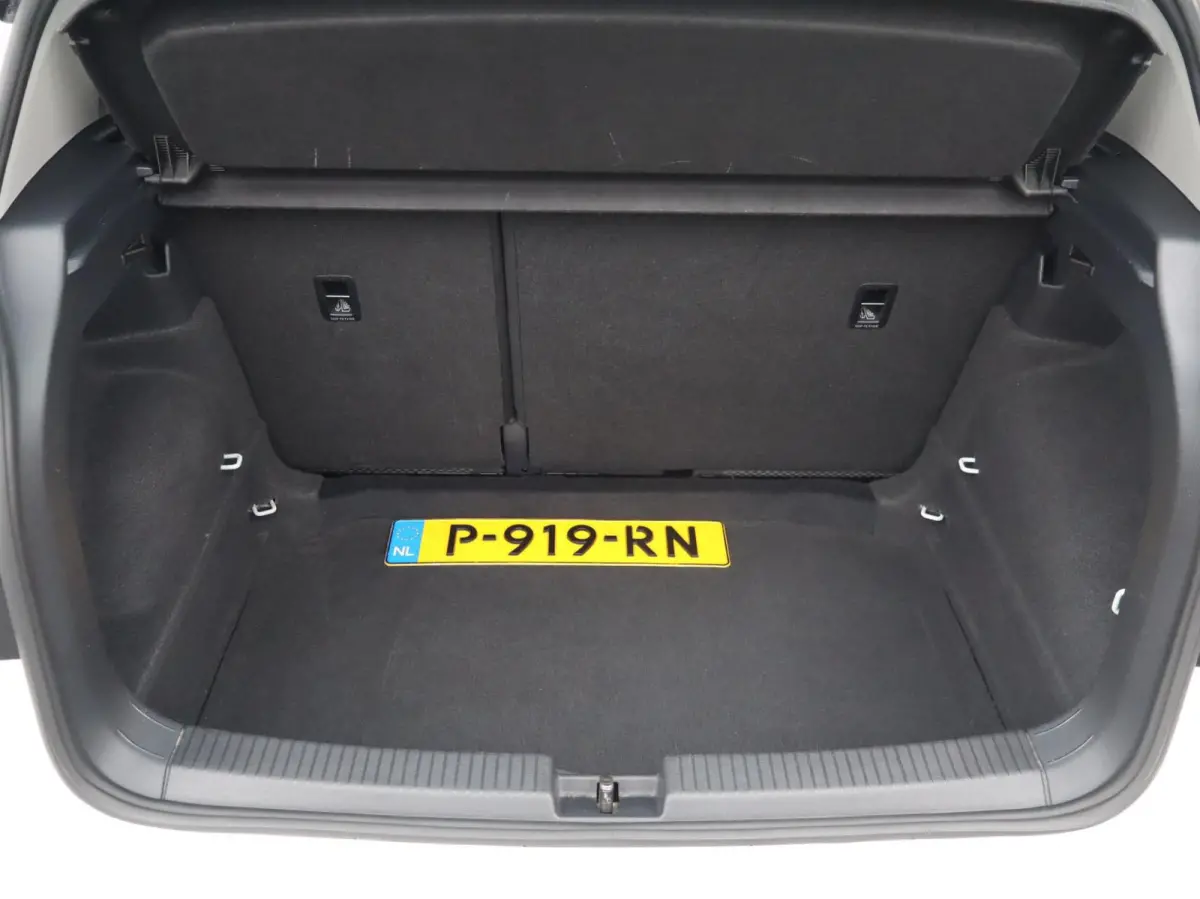 1.0 TSI 95pk Life | Trekhaak | Apple Carplay/Android Auto | Parkeersensoren | Cruise Control |  Dodehoek Detectie |
