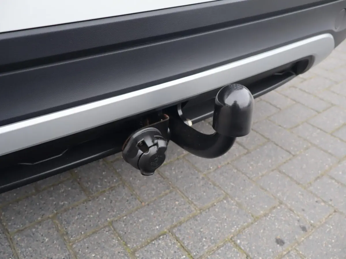 1.0 TSI 95pk Life | Trekhaak | Apple Carplay/Android Auto | Parkeersensoren | Cruise Control |  Dodehoek Detectie |