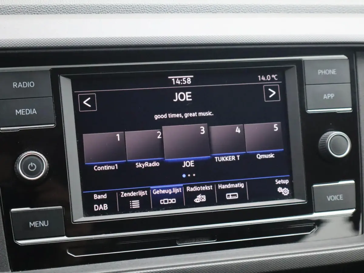 1.0 TSI 95pk Life | Trekhaak | Apple Carplay/Android Auto | Parkeersensoren | Cruise Control |  Dodehoek Detectie |