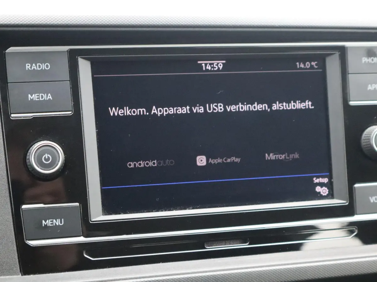 1.0 TSI 95pk Life | Trekhaak | Apple Carplay/Android Auto | Parkeersensoren | Cruise Control |  Dodehoek Detectie |