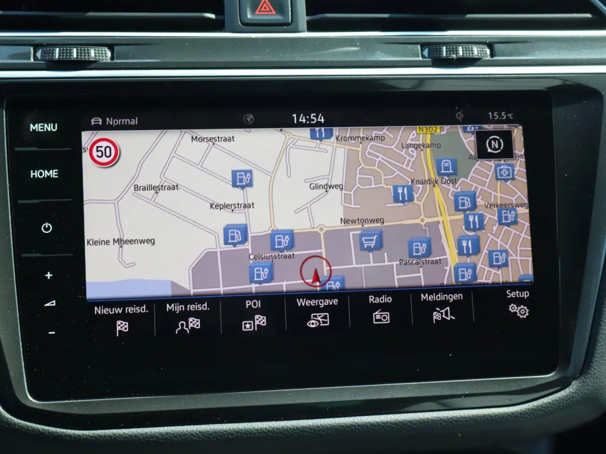 2.0 TSI 190pk DSG 4Motion Highline Business R | Panoramadak | Trekhaak | Navigatie | Head-up Display | Achteruitrijcamera | Cruise Control Adaptief