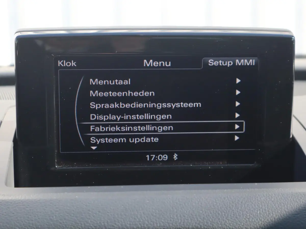1.4 TFSI 150pk S-tronic CoD Advance Sport | Navigatie | 18" Velgen | Stoelverwarming | S-Line |  Electronic Climate Controle