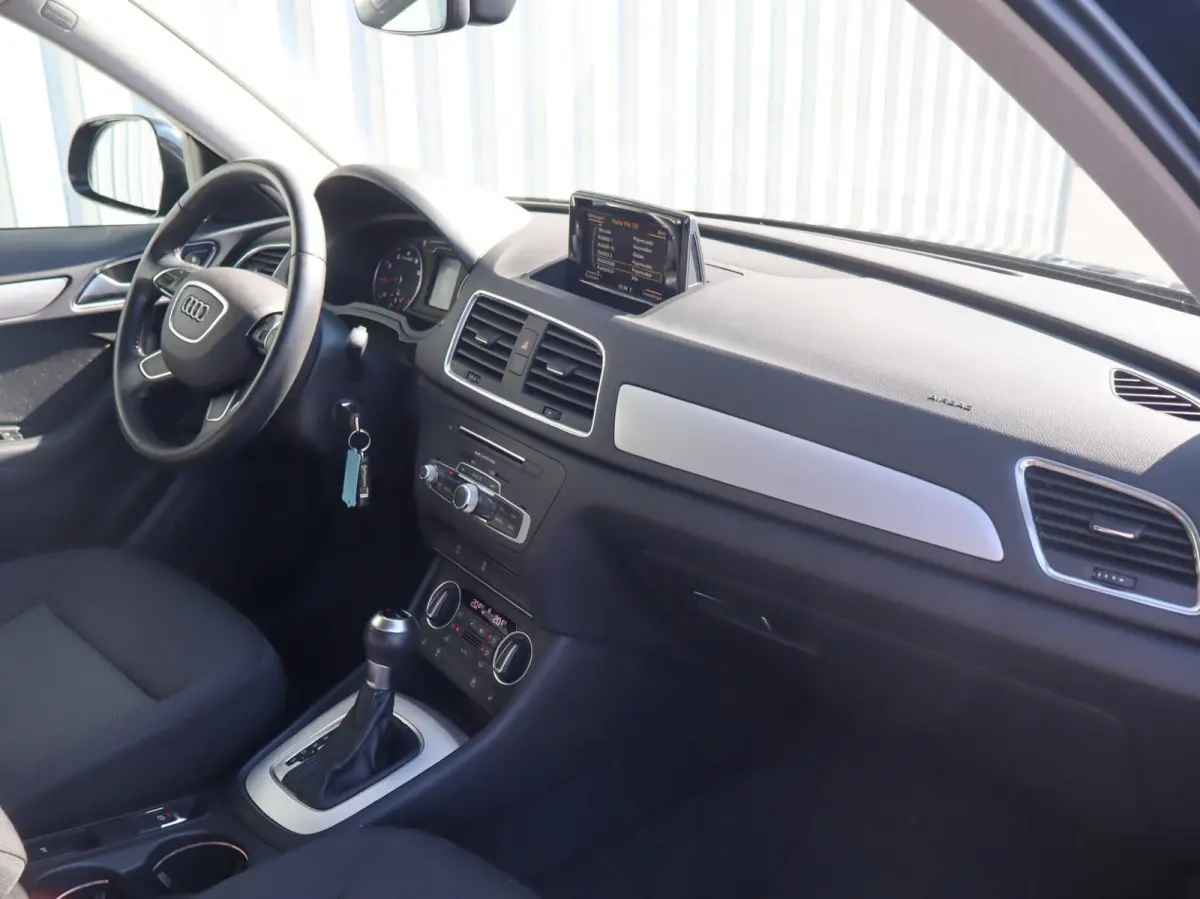 1.4 TFSI 150pk S-tronic CoD Advance Sport | Navigatie | 18" Velgen | Stoelverwarming | S-Line |  Electronic Climate Controle