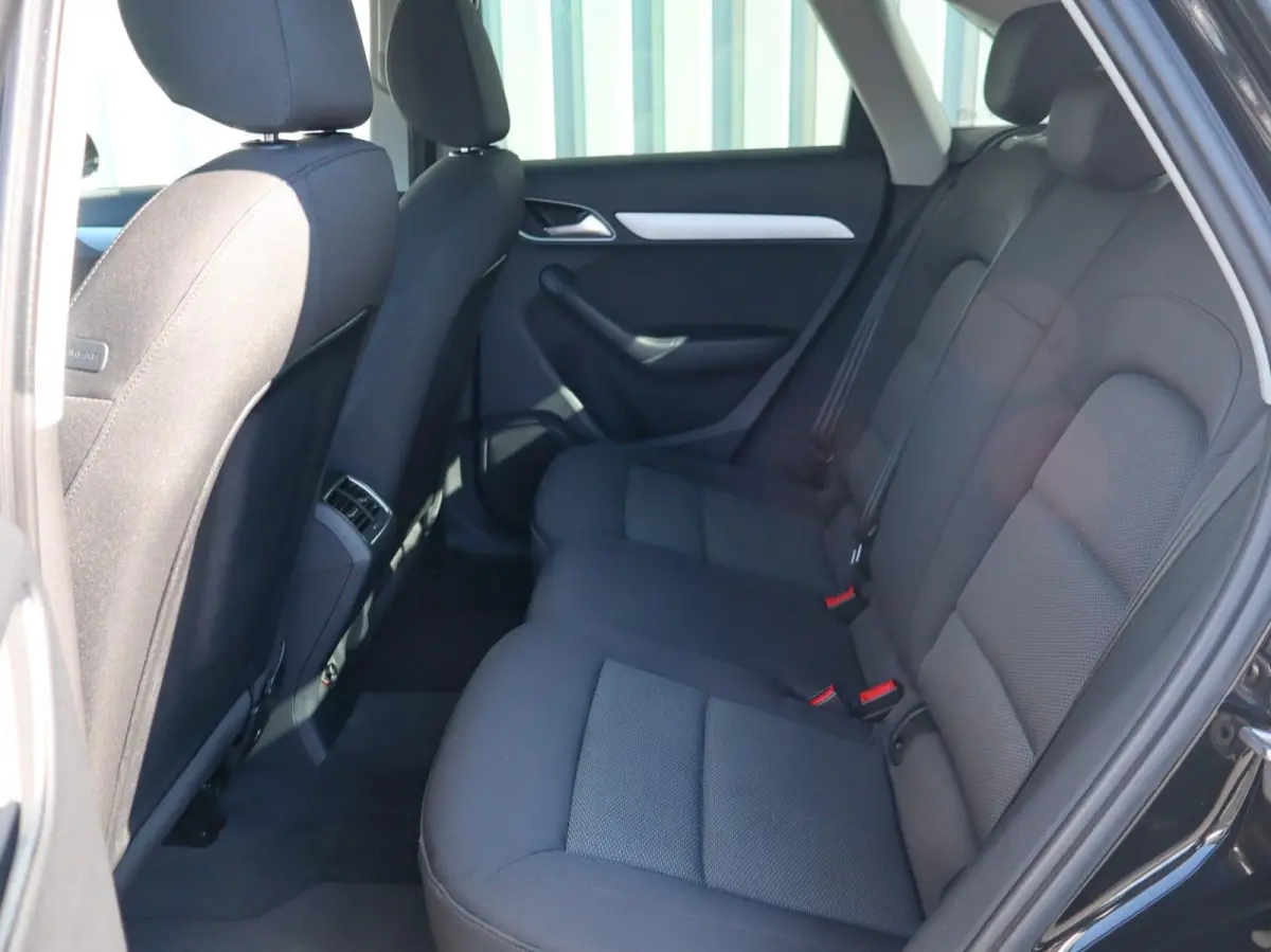 1.4 TFSI 150pk S-tronic CoD Advance Sport | Navigatie | 18" Velgen | Stoelverwarming | S-Line |  Electronic Climate Controle
