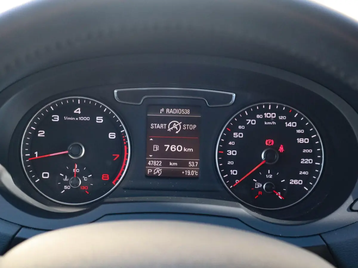 1.4 TFSI 150pk S-tronic CoD Advance Sport | Navigatie | 18" Velgen | Stoelverwarming | S-Line |  Electronic Climate Controle