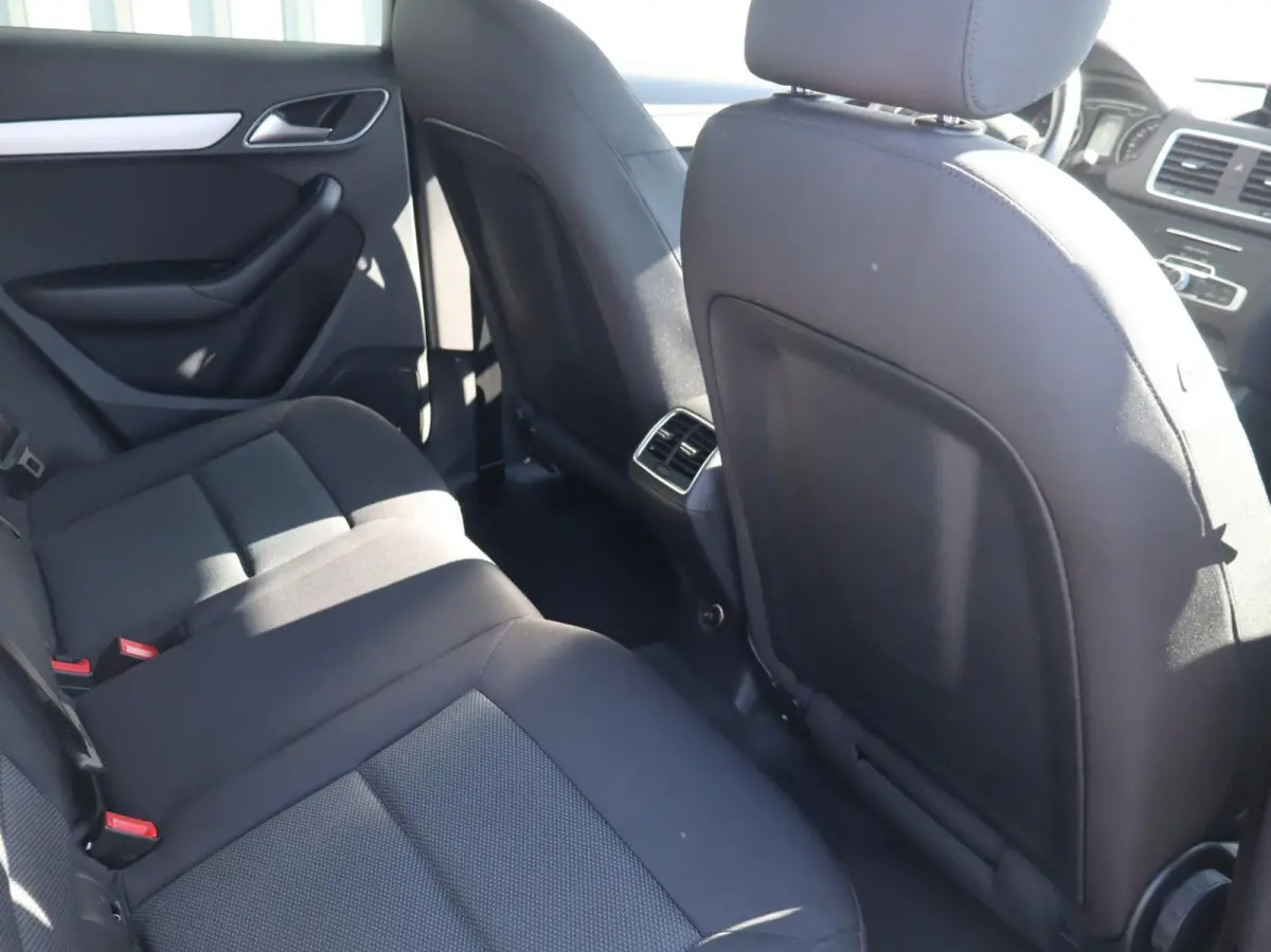 1.4 TFSI 150pk S-tronic CoD Advance Sport | Navigatie | 18" Velgen | Stoelverwarming | S-Line |  Electronic Climate Controle