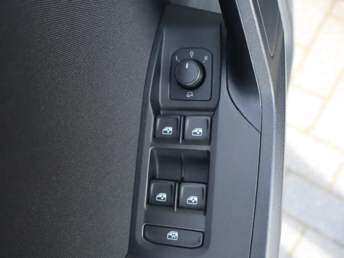 1.0 EcoTSI 95pk FR | Apple Carplay/Android Auto | Parkeersensoren