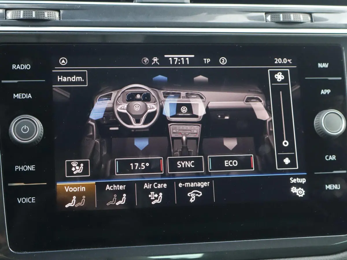 1.4 TSI eHybrid 245pk Life Edition | SoH 90% | Trekhaak Wegklapbaar | All Season Banden | Extra Getint Glas | 18" Velgen | Apple Carplay