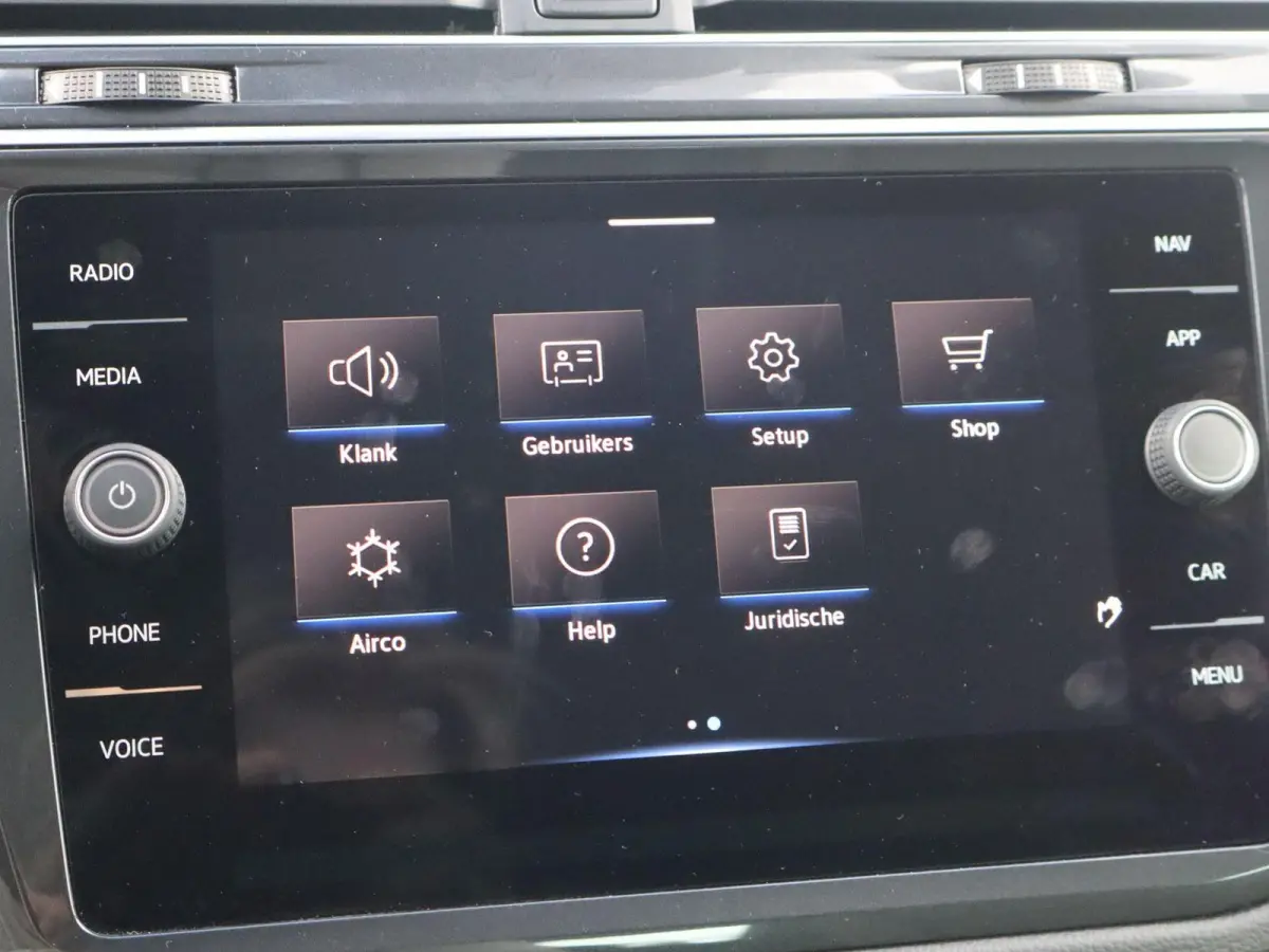 1.4 TSI eHybrid 245pk Life Edition | SoH 90% | Trekhaak Wegklapbaar | All Season Banden | Extra Getint Glas | 18" Velgen | Apple Carplay