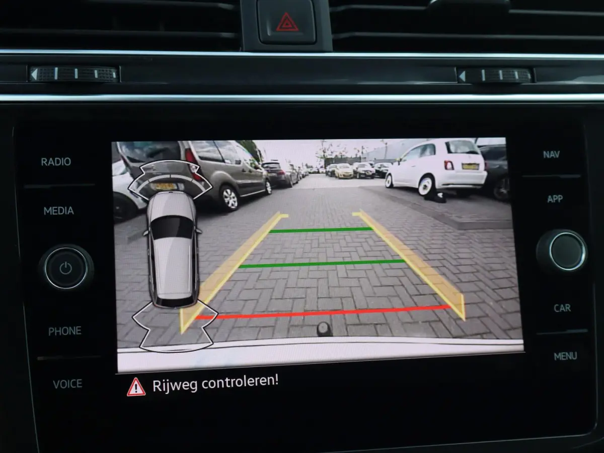1.4 TSI eHybrid 245pk Life Edition | SoH 90% | Trekhaak Wegklapbaar | All Season Banden | Extra Getint Glas | 18" Velgen | Apple Carplay