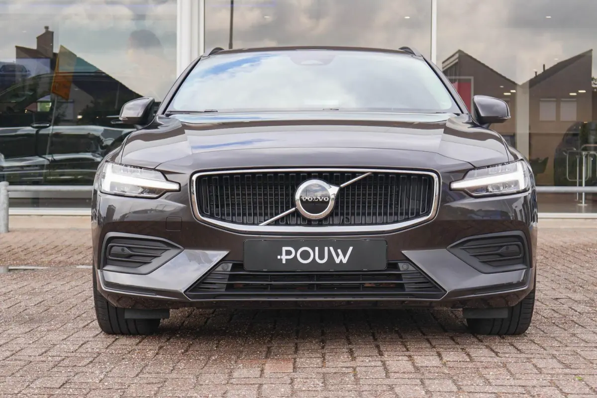 2.0 B4 197pk AUT Essential Edition | Leder | Navigatie | Camera | PDC | Side Assist