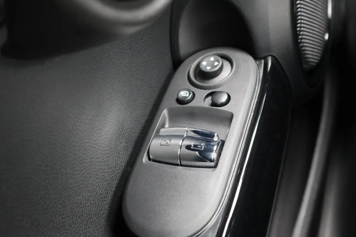 1.5 136pk AUT Cooper Camden Edition | Navigatie | PDC | Cruise Control | Climate Control