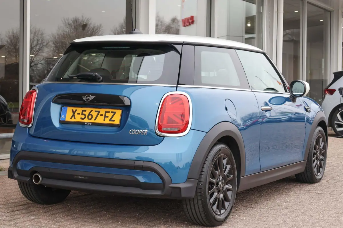 1.5 136pk AUT Cooper Camden Edition | Navigatie | PDC | Cruise Control | Climate Control