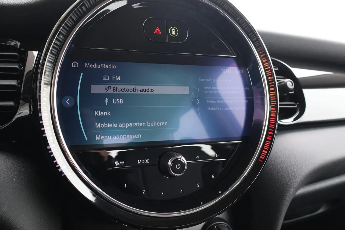 1.5 136pk AUT Cooper Camden Edition | Navigatie | PDC | Cruise Control | Climate Control